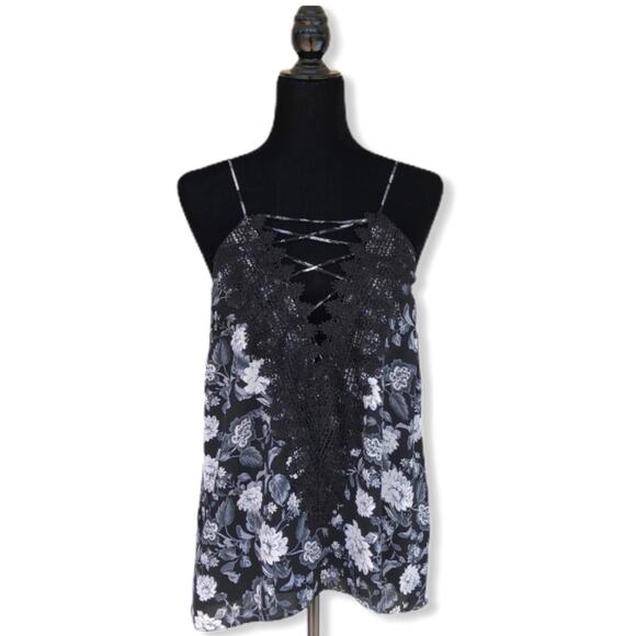 NEW Wayf Posie Strappy Camisole Black Ivory Floral Lace Strappy Cutout Tank Top - Picture 2 of 10